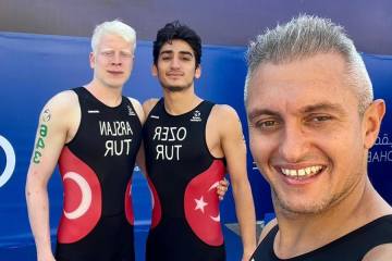 Özer ve Arslan, Dünya Paratriatlon Şampiyonası'nda yarıştı