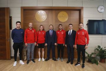 Olimpik sporcularımızdan Çakır'a teşekkür ziyareti